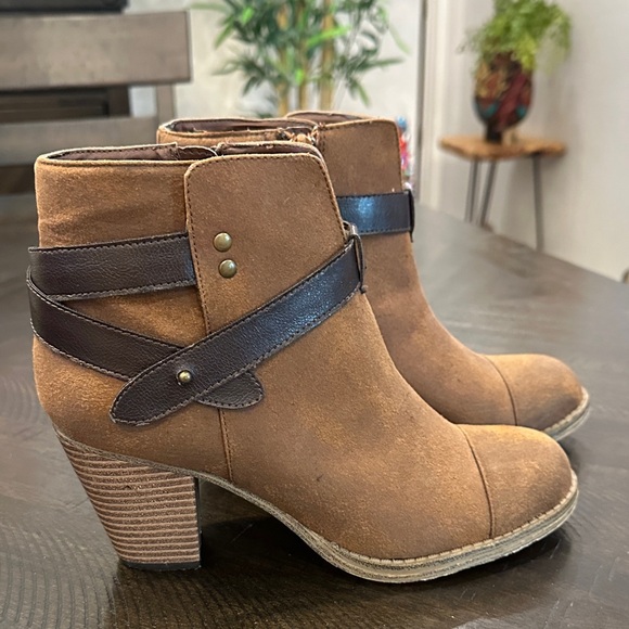Seventeen Shoes - Stylish Tan Ankle Boots with Strap Accent